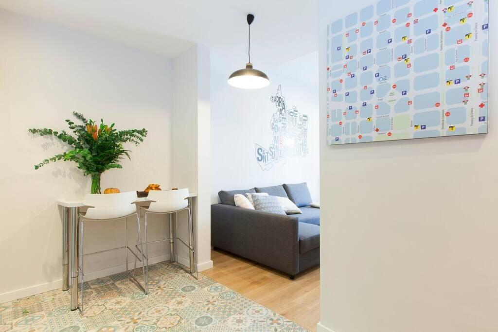 Beautiful 4Bd 4Ba Apartment In Eixample District Barcelona Exteriör bild
