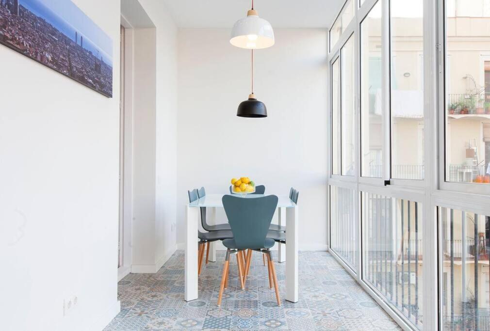 Beautiful 4Bd 4Ba Apartment In Eixample District Barcelona Exteriör bild